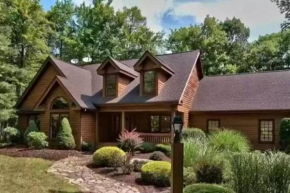NEW Contemporary Chalet 5 Bed/3 Bath in Split Rock